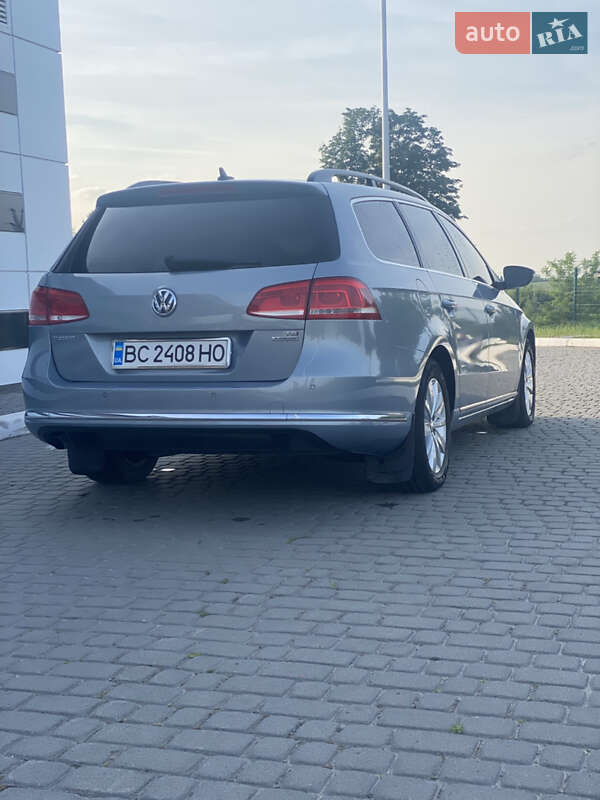 Універсал Volkswagen Passat 2011 в Львові