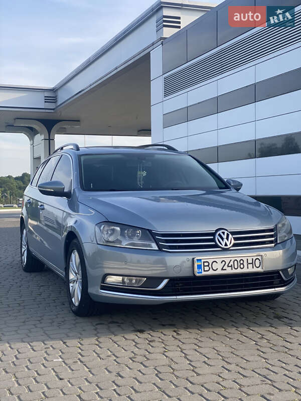 Універсал Volkswagen Passat 2011 в Львові