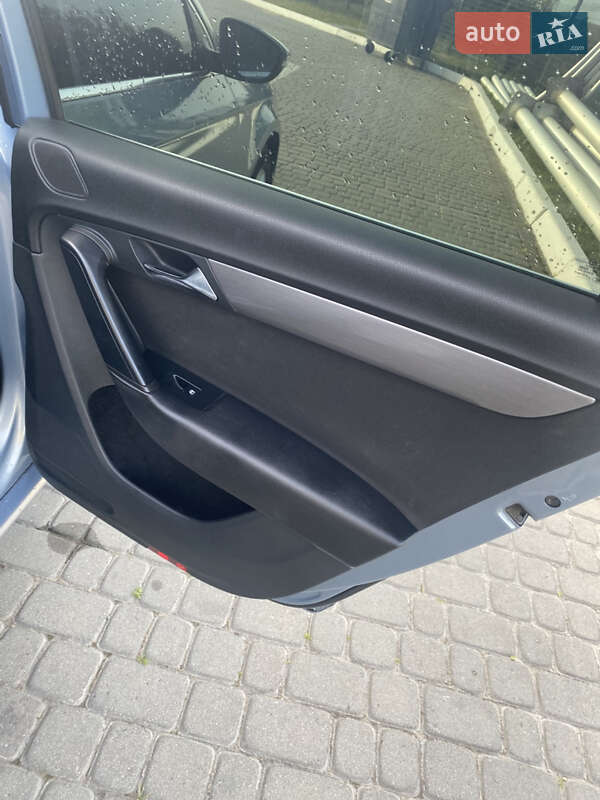 Універсал Volkswagen Passat 2011 в Львові