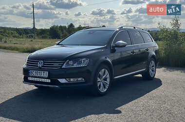 Универсал Volkswagen Passat 2012 в 