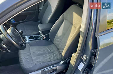 Универсал Volkswagen Passat 2011 в 