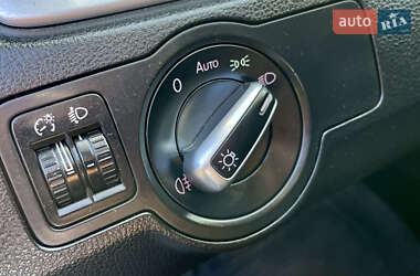 Универсал Volkswagen Passat 2011 в 