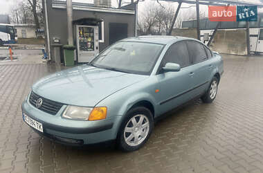 Седан Volkswagen Passat 1997 в Винниках