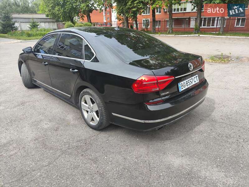 Седан Volkswagen Passat 2016 в Тернополе