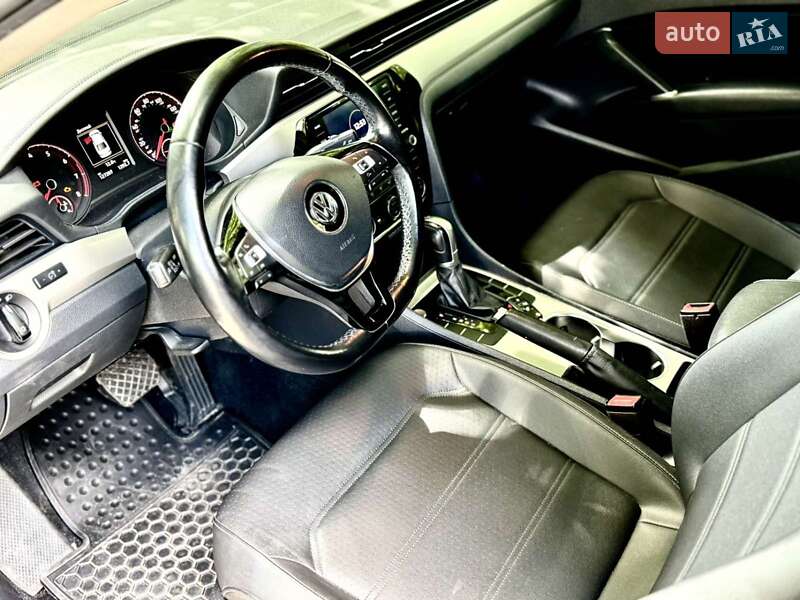 Седан Volkswagen Passat 2019 в Киеве фото 10 Седан Volkswagen Passat 2019 в Киеве