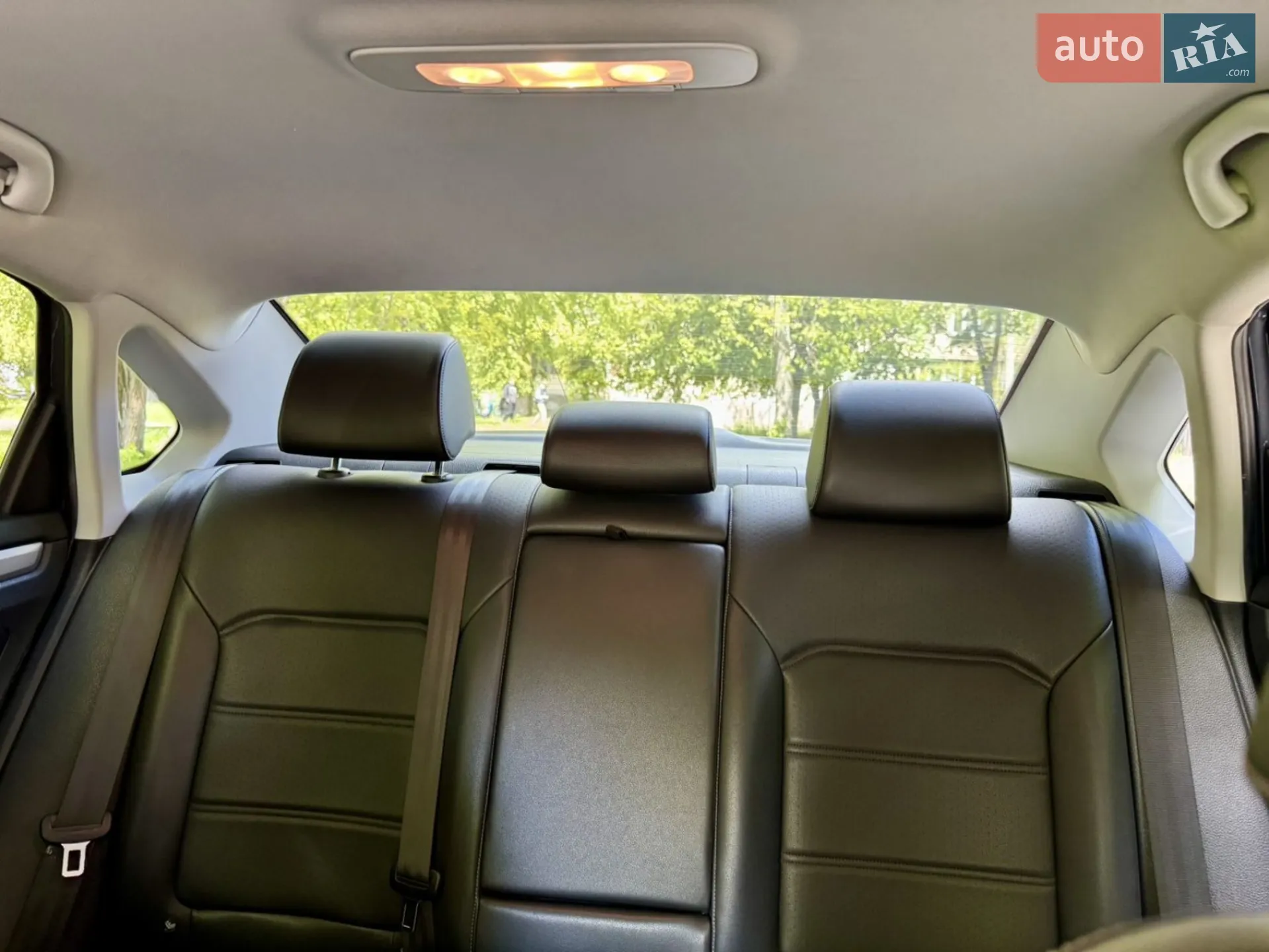 2019 Volkswagen Passat - мініатюра 14