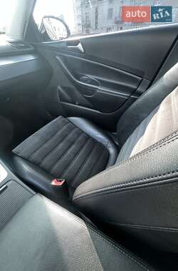 Универсал Volkswagen Passat 2010 в 
