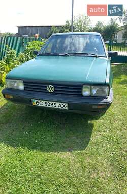 Седан Volkswagen Passat 1987 в Березному