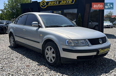 Седан Volkswagen Passat 1999 в Коломые
