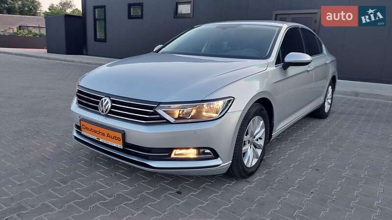 Седан Volkswagen Passat 2016 в Одесі