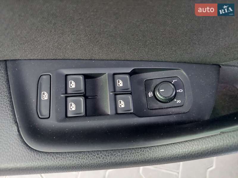 Седан Volkswagen Passat 2016 в Одесі