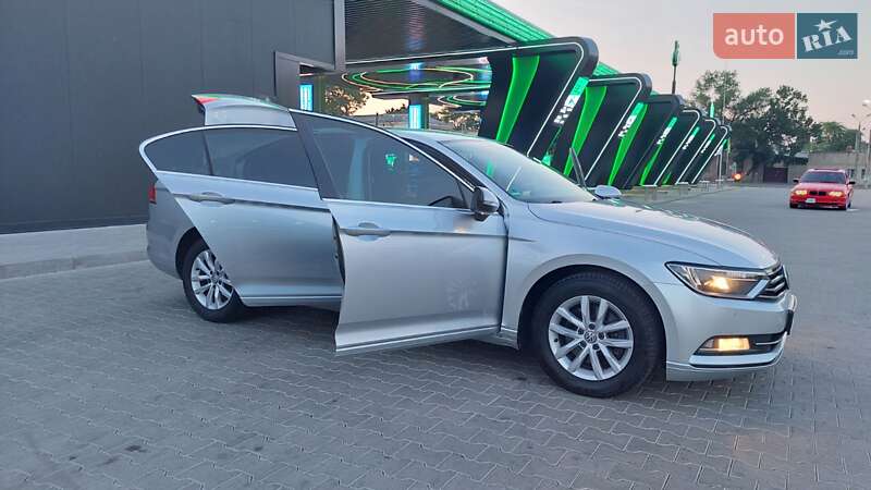 Седан Volkswagen Passat 2016 в Одесі
