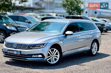 Універсал Volkswagen Passat 2018 в Києві