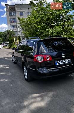 Универсал Volkswagen Passat 2009 в 