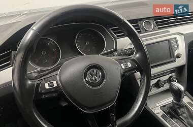 Седан Volkswagen Passat 2016 в 