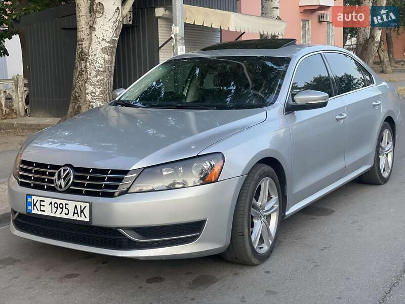 Седан Volkswagen Passat 2014 в Днепре