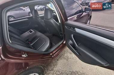 Седан Volkswagen Passat 2011 в 
