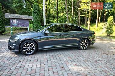 Седан Volkswagen Passat 2019 в Трускавці