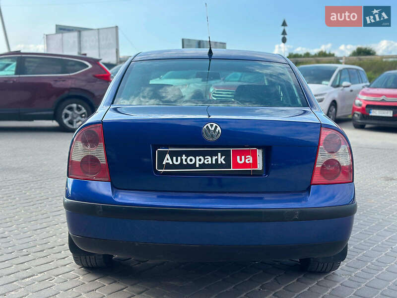 Седан Volkswagen Passat 2002 в Львове