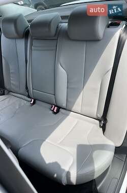Седан Volkswagen Passat 2010 в 
