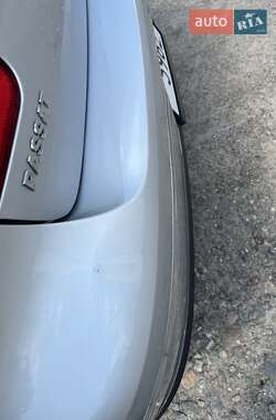 Седан Volkswagen Passat 2010 в 