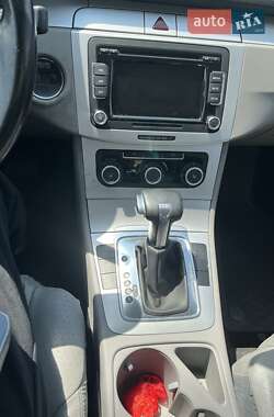 Седан Volkswagen Passat 2010 в 