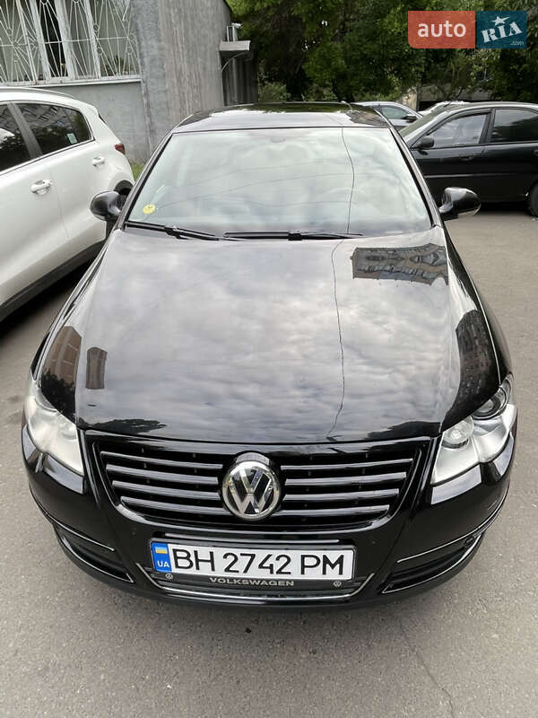 Седан Volkswagen Passat 2008 в Одессе