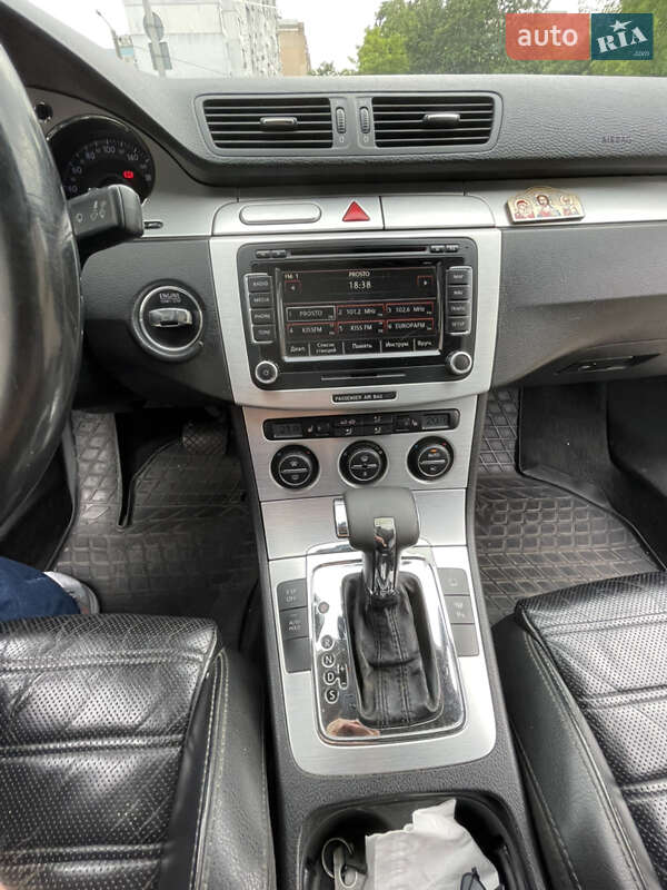 Седан Volkswagen Passat 2008 в Одессе