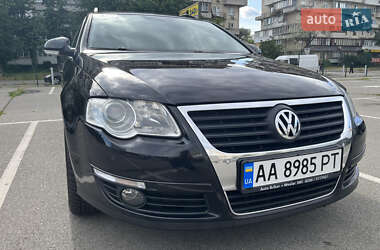 Универсал Volkswagen Passat 2010 в 