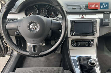 Универсал Volkswagen Passat 2010 в 