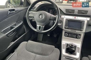 Универсал Volkswagen Passat 2010 в 