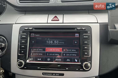 Универсал Volkswagen Passat 2010 в 