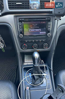 Седан Volkswagen Passat 2014 в 