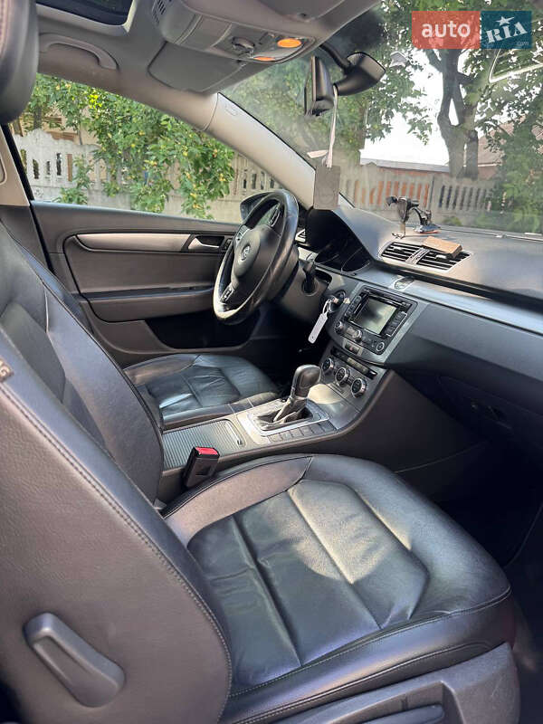 Универсал Volkswagen Passat 2014 в Ивано-Франковске