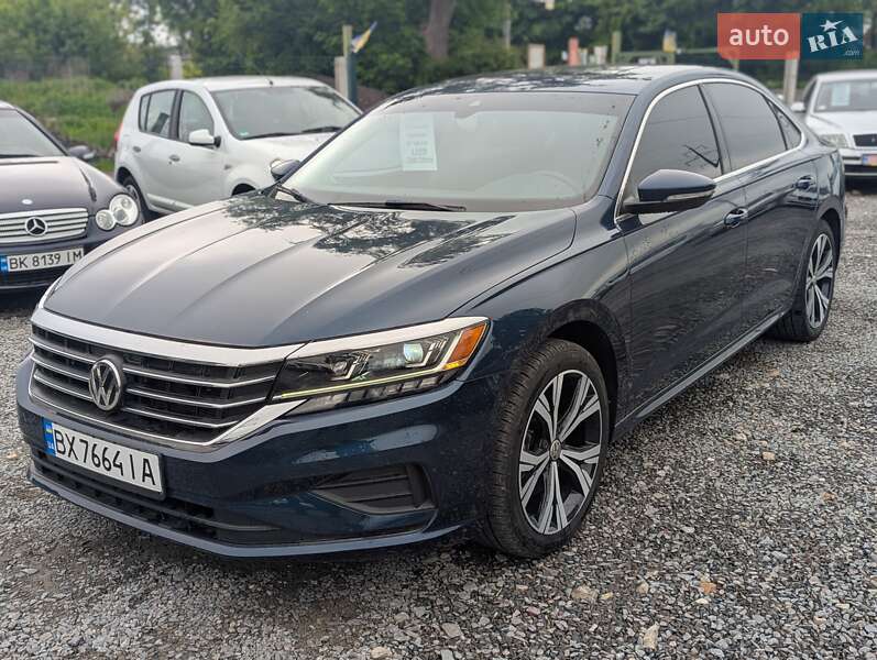 Volkswagen Passat 2021