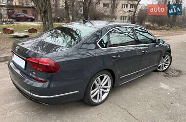 Седан Volkswagen Passat 2017 в Киеве