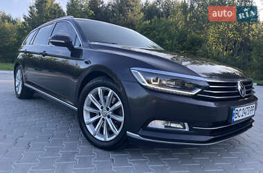 Універсал Volkswagen Passat 2017 в Львові