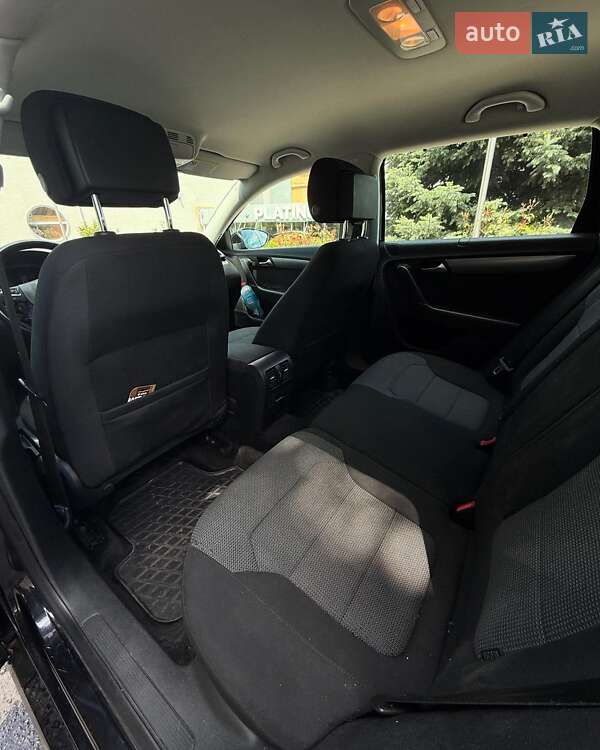 Универсал Volkswagen Passat 2014 в Запорожье