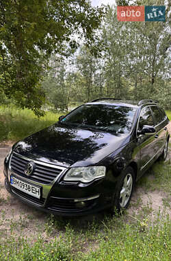 Універсал Volkswagen Passat 2009 в Сумах