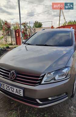 Универсал Volkswagen Passat 2011 в 
