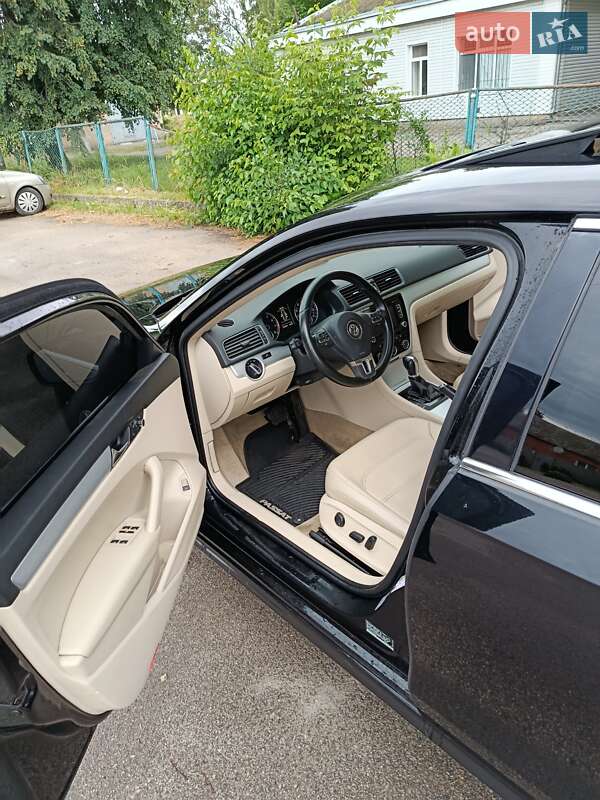 Седан Volkswagen Passat 2013 в Корсунь-Шевченківському