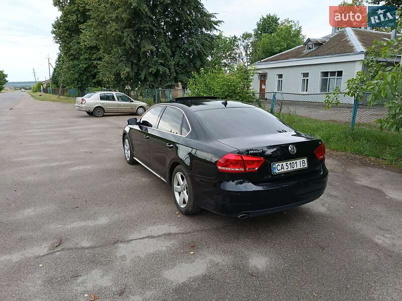 Седан Volkswagen Passat 2013 в Корсунь-Шевченківському