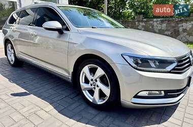 Универсал Volkswagen Passat 2015 в 