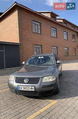 Универсал Volkswagen Passat 2005 в Теофиполе