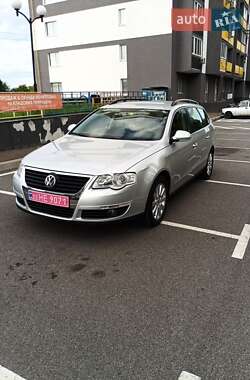 Универсал Volkswagen Passat 2009 в Киеве