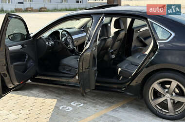 Седан Volkswagen Passat 2012 в 