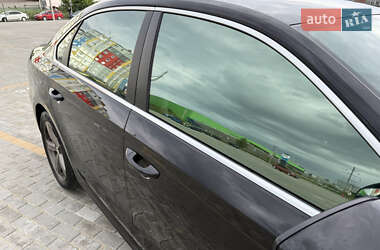 Седан Volkswagen Passat 2012 в 
