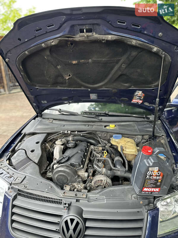 Седан Volkswagen Passat 2001 в Ивано-Франковске