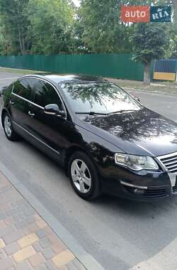 Седан Volkswagen Passat 2009 в Киеве