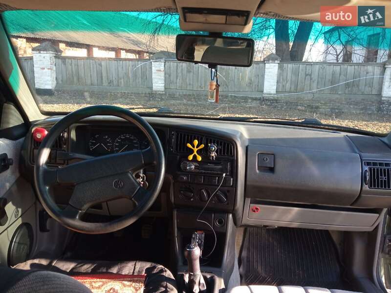 Седан Volkswagen Passat 1989 в Подільську